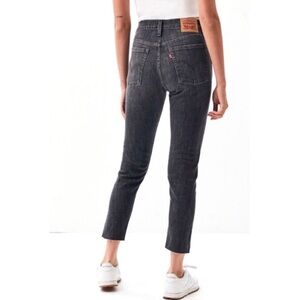 Levi's Wedgie Straight Button Fly High Rise Stretch Jeans Size 28